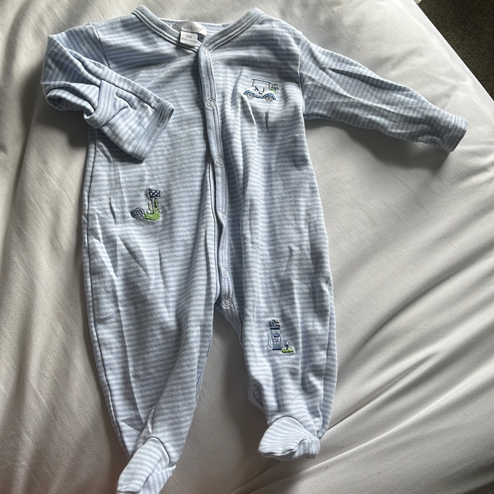 Kissy kissy Newborn footie
